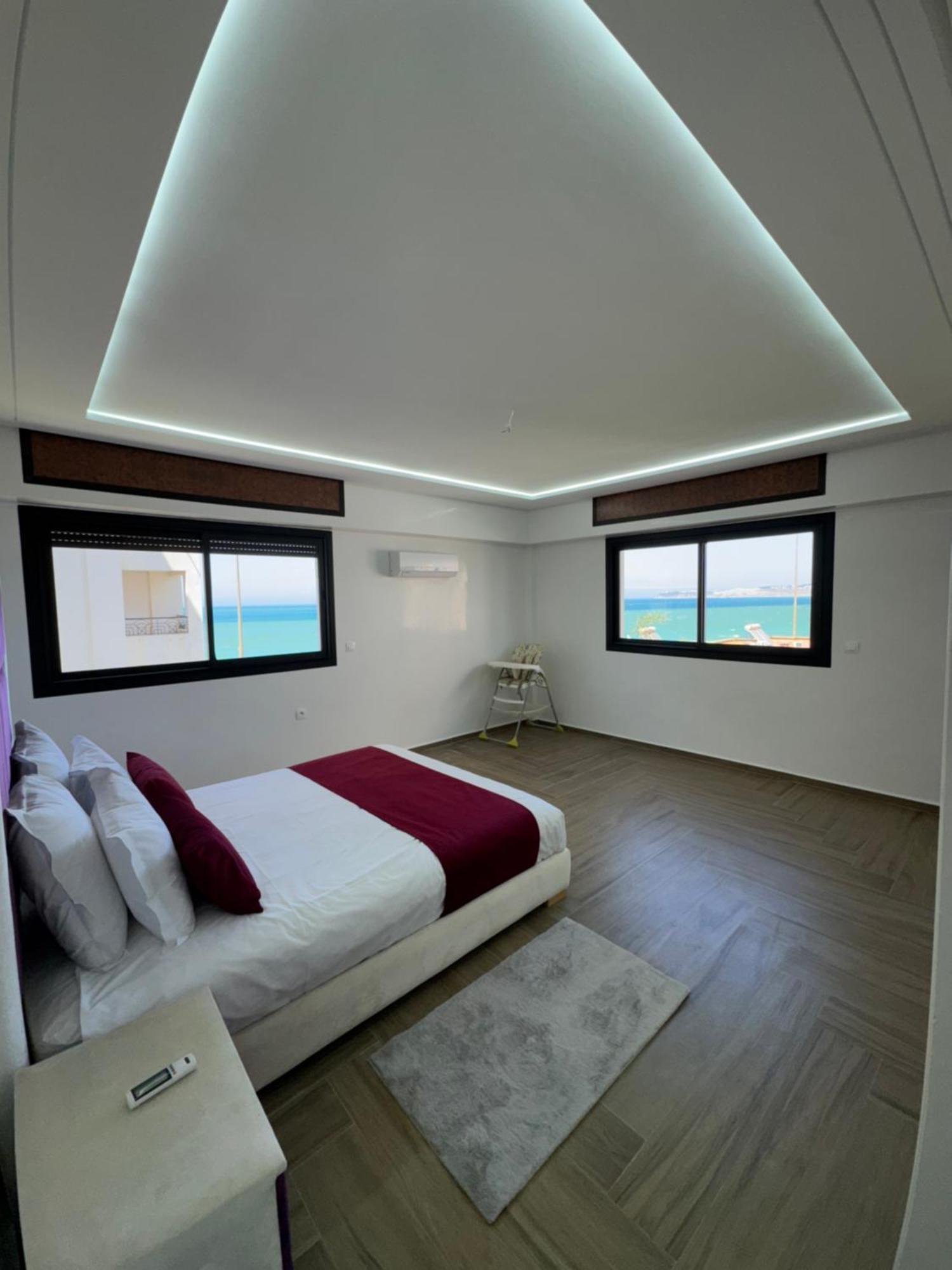 Appartement 69 Vue Sur Mer 3 Chambre Tanger Exteriör bild